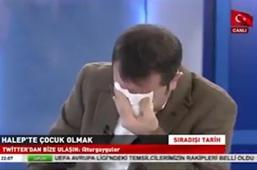گریه پزشک ترکیه‌ای برای کودک سوری در برنامه زنده تلویزیونی